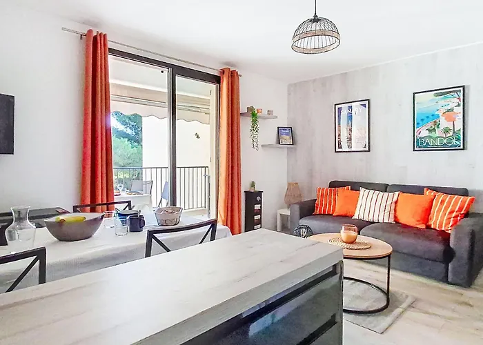 Le Luberon Loisirs By Interhome *