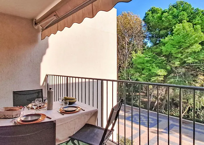 شقة Le Luberon Loisirs By Interhome *