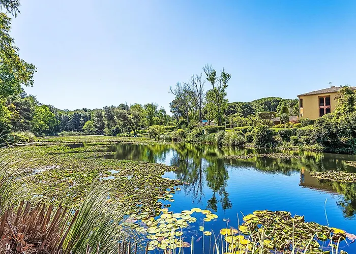 شقة Le Luberon Loisirs By Interhome *
